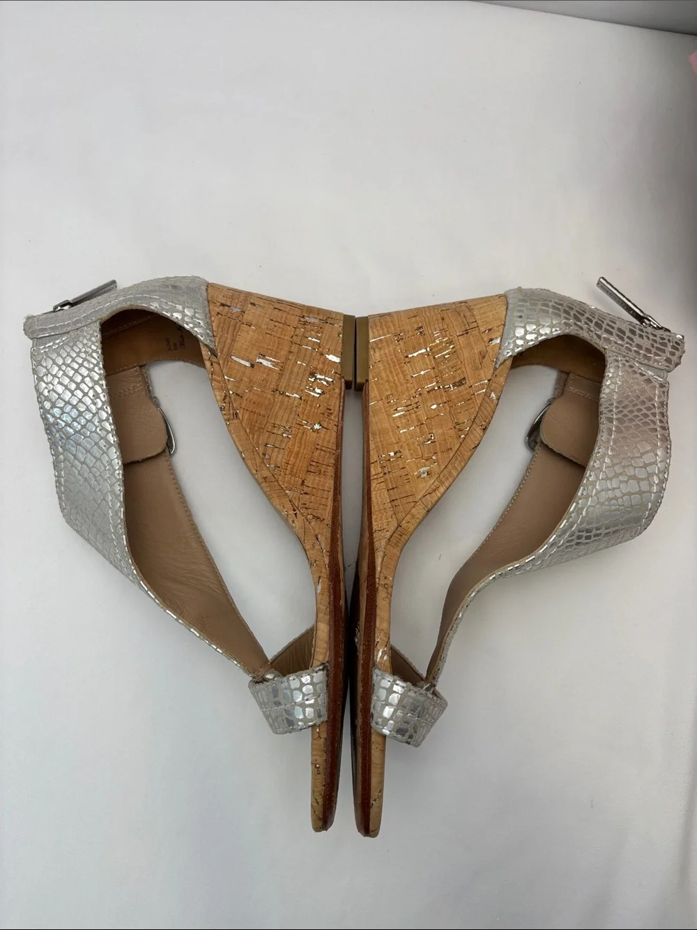 Donald J. Pliner “June”Women’s‎ 6 Silver Textured Cork Wedge Sandals #435